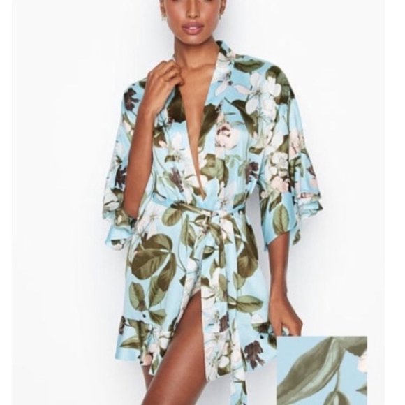 Flounce Satin Robe Kimono Victoria's Secret M/L